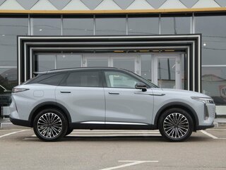 2025 Exeed RX, серый, 5460000 рублей, вид 4