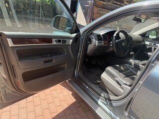 2007 Volkswagen Touareg I Рестайлинг, синий, 900000 рублей, вид 5