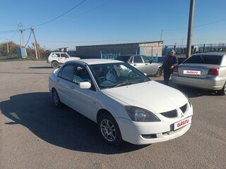 2003 Mitsubishi Lancer Cedia IX, белый, 320000 рублей, вид 2
