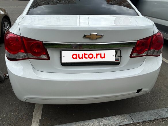 2014 Chevrolet Cruze I Рестайлинг, белый, 750000 рублей - вид 1