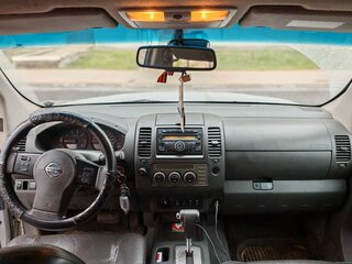 2008 Nissan Navara (Frontier) III (D40), серый, 1000000 рублей, вид 4
