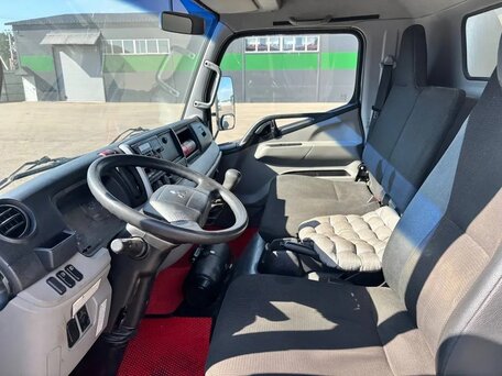 2018 Fuso (Mitsubishi) Canter, белый, 1700000 рублей, вид 4