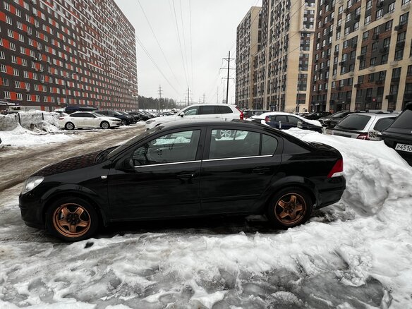2008 Opel Astra H Рестайлинг, чёрный, 400000 рублей - вид 3