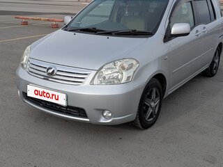 2009 Toyota Raum II, серый, 680000 рублей, вид 2