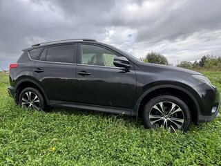 2015 Toyota RAV4 IV (XA40), чёрный, 2200000 рублей, вид 3