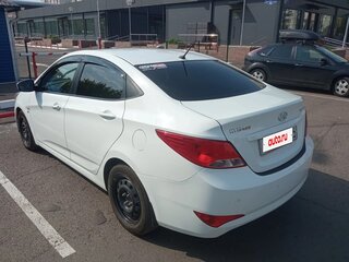 2015 Hyundai Solaris I Рестайлинг, белый, 850000 рублей, вид 2