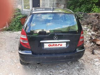 2005 Mercedes-Benz A-Класс 180 II (W169), чёрный, 500000 рублей, вид 3
