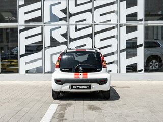 2012 Peugeot 107 I Рестайлинг 2, белый, 528000 рублей, вид 4