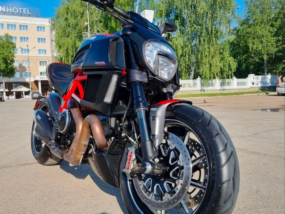 2014 Ducati Diavel Carbon, красный, 1150000 рублей - вид 7