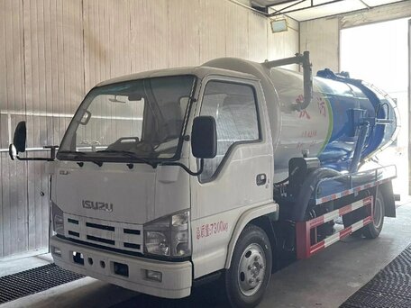 2026 Isuzu Илососная машина, синий, 4526000 рублей, вид 2