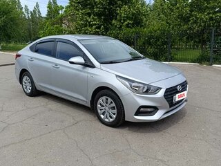 2018 Hyundai Solaris II, серебристый, 1299000 рублей, вид 2