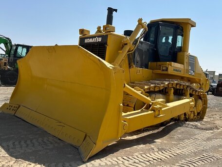 2010 Komatsu D375, жёлтый, 38000000 рублей, вид 1