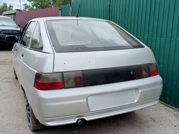 2001 Lada (ВАЗ) 2112, серебристый, 200000 рублей - вид 8