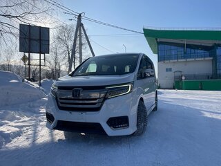 2020 Honda Stepwgn Spada V Рестайлинг, белый, 2350000 рублей, вид 3