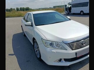 2014 Toyota Camry VII (XV50), белый, 1600000 рублей, вид 2