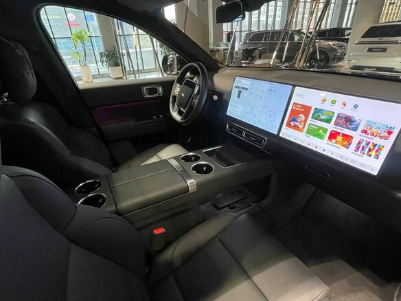 2025 Li Auto (Lixiang) L9 52.3 kWh I Рестайлинг, белый, 12608480 рублей - вид 5