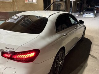 2021 Mercedes-Benz E-Класс 300 e V (W213, S213, C238) Рестайлинг, белый, 5850000 рублей, вид 5