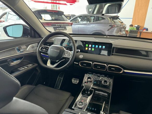 2026 Jetour X70+ I Рестайлинг, чёрный, 3399000 рублей - вид 16