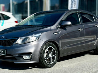 2015 Kia Rio III Рестайлинг, серый, 890000 рублей, вид 1