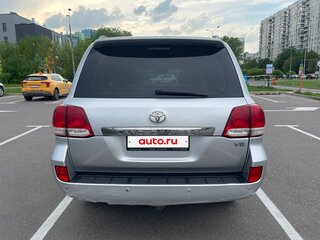 2011 Toyota Land Cruiser 200 Series, серебристый, 2100000 рублей, вид 5