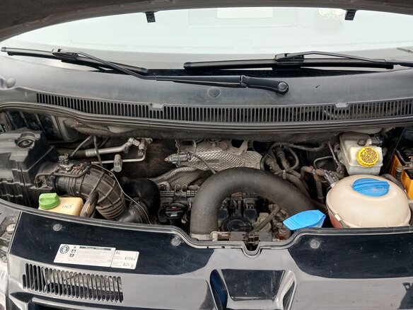 2011 Volkswagen Multivan T5 Рестайлинг, чёрный, 2800000 рублей - вид 27