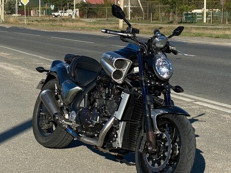 2011 Yamaha VMAX 1700, серый, 1700000 рублей, вид 1