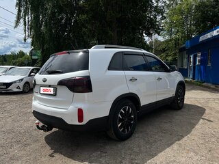 2012 Kia Sorento II Рестайлинг, белый, 1550000 рублей, вид 5