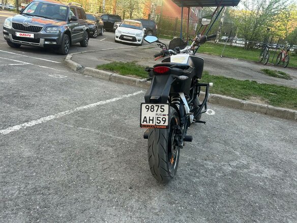 2014 KTM 200 Duke, белый, 230000 рублей - вид 3