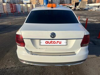 2017 Volkswagen Polo V Рестайлинг, белый, 750000 рублей, вид 5