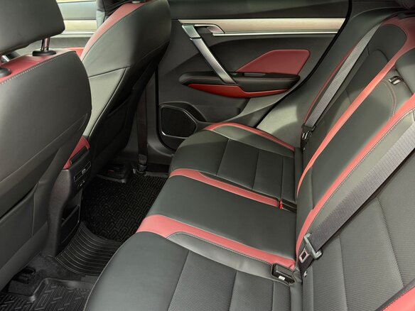 2023 Geely Coolray I, красный, 2250000 рублей - вид 15