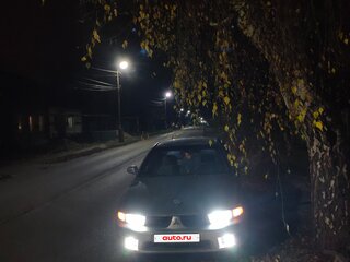 2002 Mitsubishi Galant VIII Рестайлинг, серебристый, 330000 рублей, вид 3
