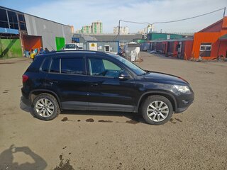 2008 Volkswagen Tiguan I, чёрный, 700000 рублей, вид 2
