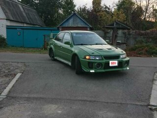 2001 Mitsubishi Mirage V, зелёный, 375000 рублей, вид 3