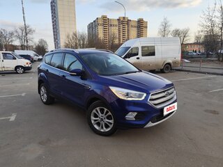 2019 Ford Kuga II Рестайлинг, синий, 2000000 рублей, вид 2