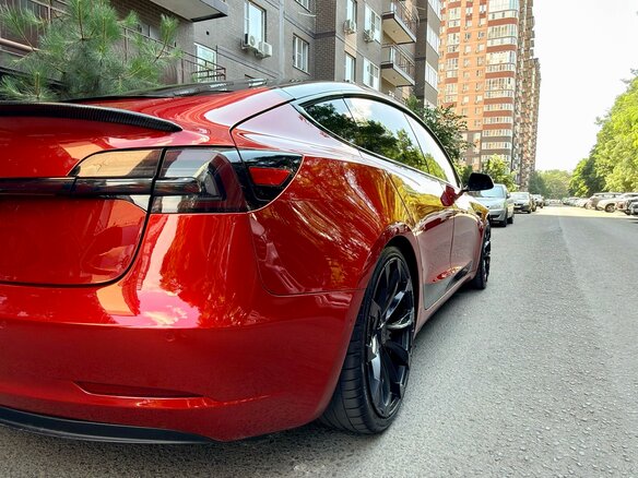 2019 Tesla Model 3 Performance I, красный, 3450000 рублей - вид 7