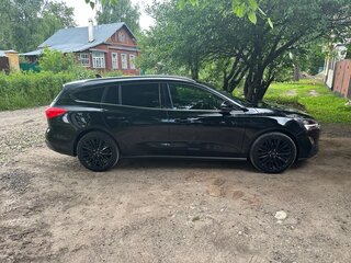 2019 Ford Focus IV, чёрный, 1500000 рублей, вид 4