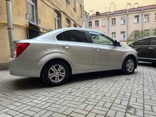 2013 Chevrolet Aveo II, серебристый, 850000 рублей, вид 5