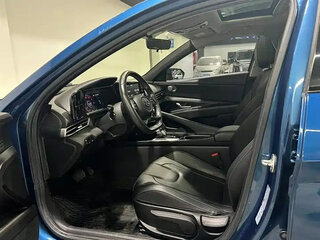 2021 Hyundai Elantra VII (CN7), синий, 1800000 рублей, вид 3
