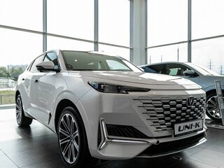 2024 Changan UNI-K, белый, 4699900 рублей, вид 4