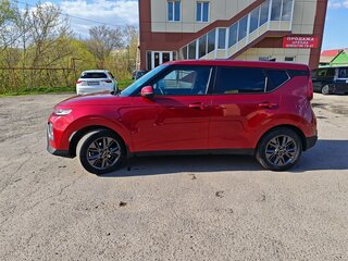 2020 Kia Soul III, красный, 1750000 рублей, вид 2
