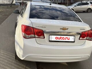 2013 Chevrolet Cruze I Рестайлинг, белый, 750000 рублей, вид 2