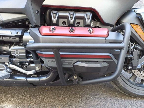 2024 Honda GL 1800 Gold Wing, серебристый, 2399000 рублей - вид 15
