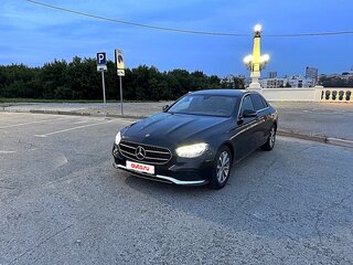 2021 Mercedes-Benz E-Класс 260 L V (W213, S213, C238) Рестайлинг, чёрный, 3500000 рублей, вид 1