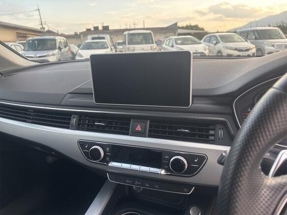 2018 Audi A4 V (B9), белый - вид 7