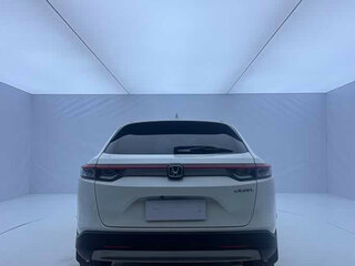 2023 Honda Vezel II, белый, 1750000 рублей, вид 5