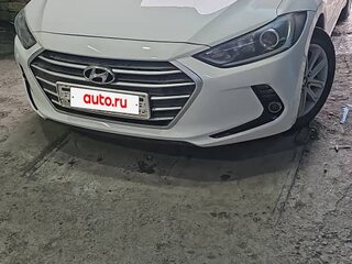 2018 Hyundai Elantra VI (AD), белый, 1300000 рублей, вид 2