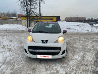 2012 Peugeot 107 I Рестайлинг, белый, 400000 рублей, вид 1