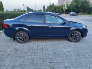 2008 Ford Focus II Рестайлинг, синий, 500000 рублей, вид 4