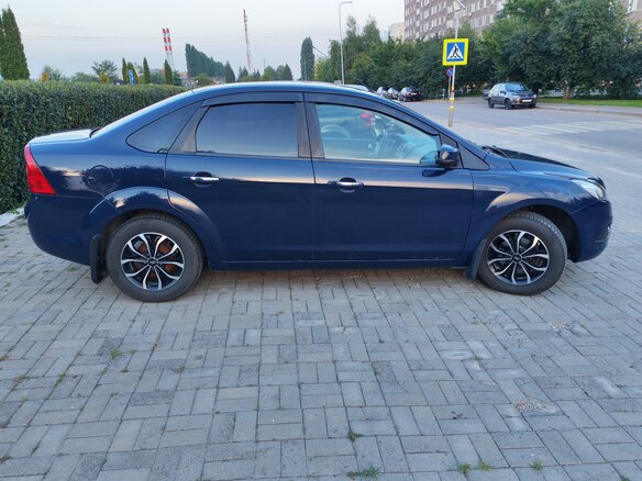 2008 Ford Focus II Рестайлинг, синий, 500000 рублей - вид 3