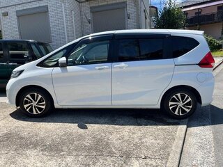 2019 Honda Freed II, белый, 1260000 рублей, вид 4
